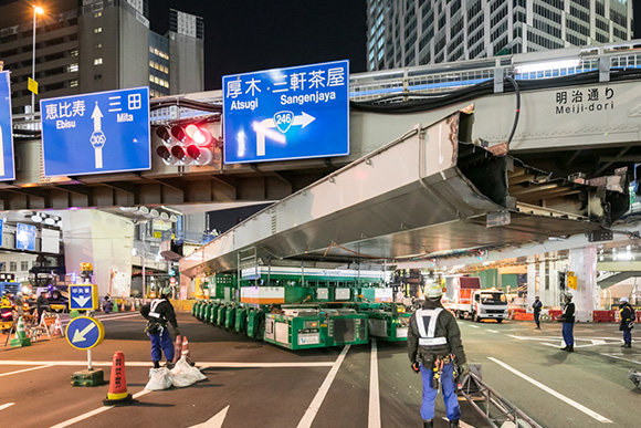 渋谷駅東口歩道橋架替工事(東京都)