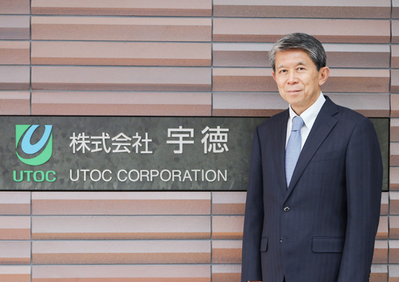 代表取締役社長　塩津 伸男